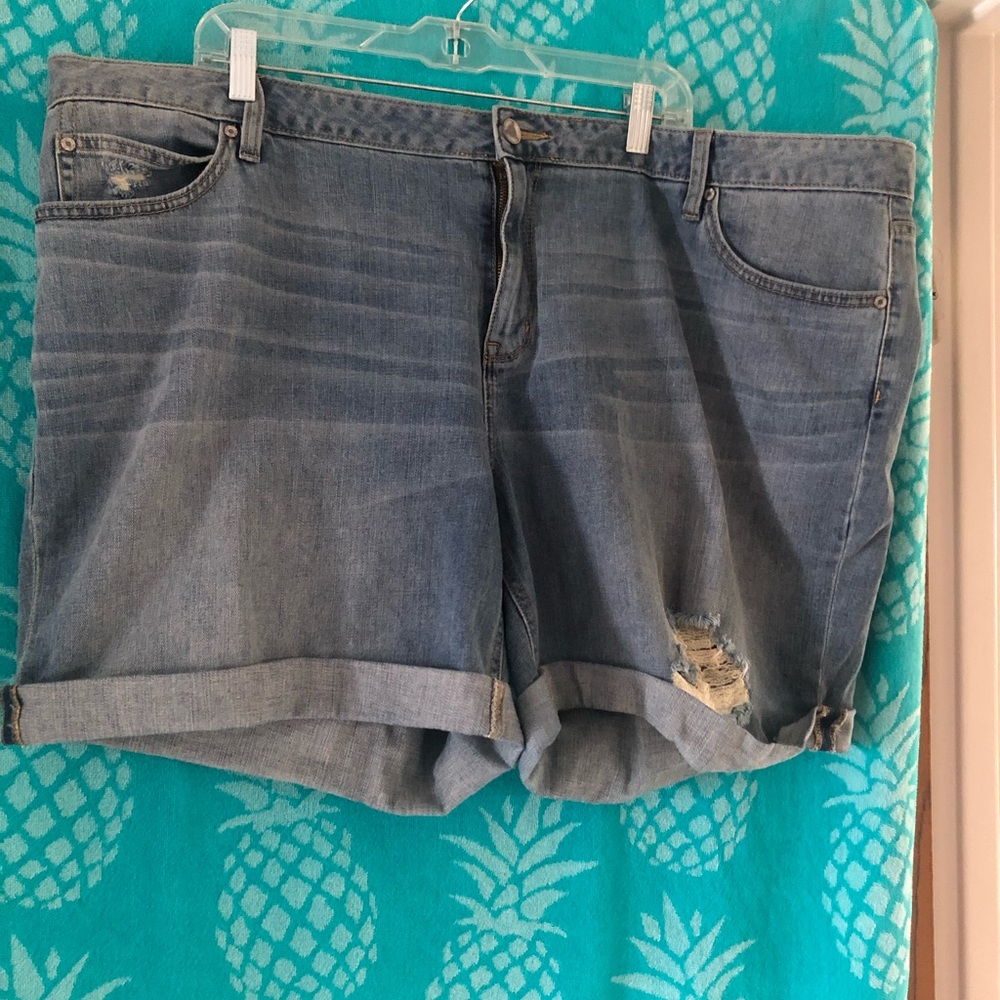 A.N.A distressed Jean shorts. 22W